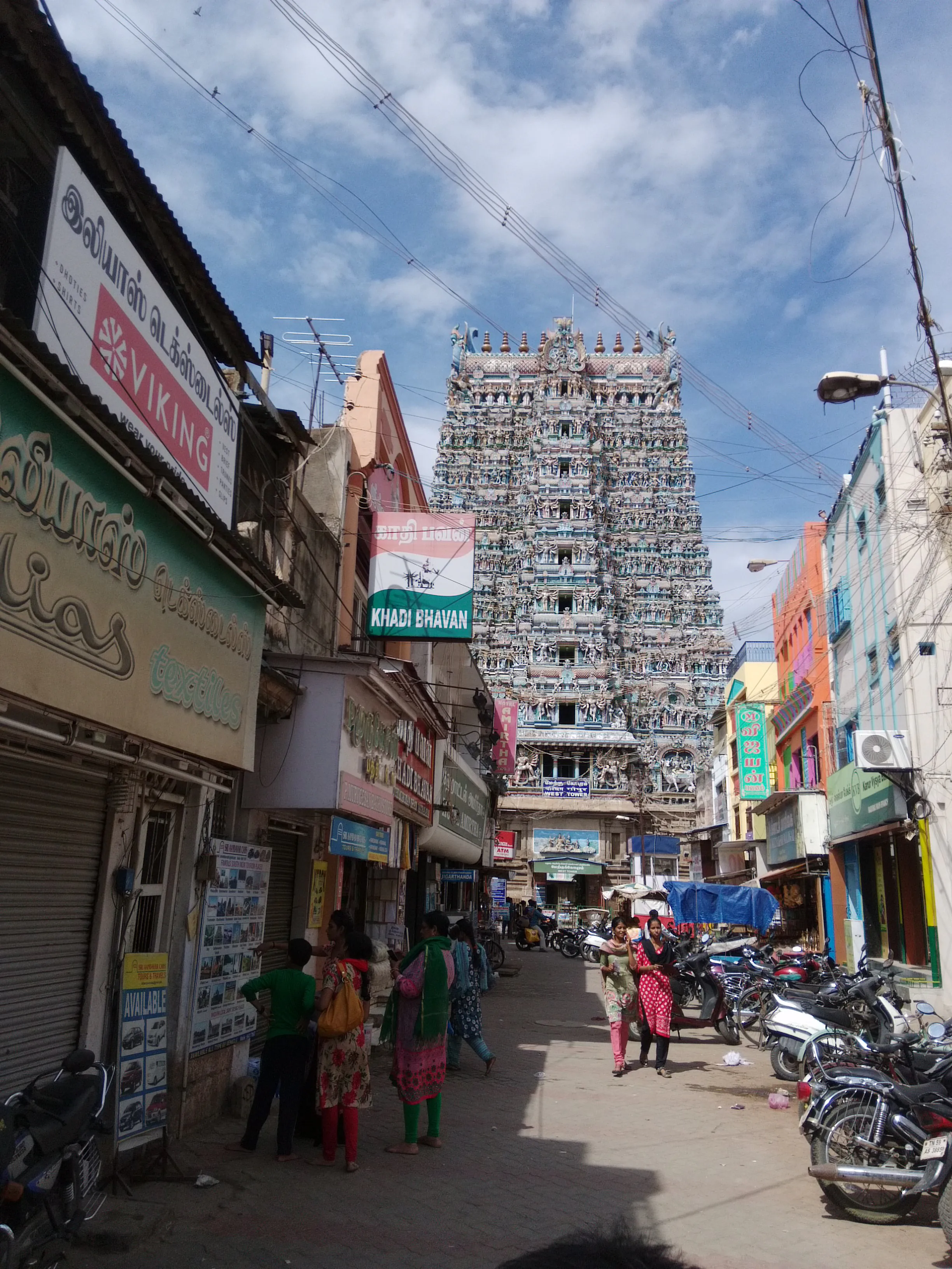 Meenakshi Amman Temple Madurai - Image 20