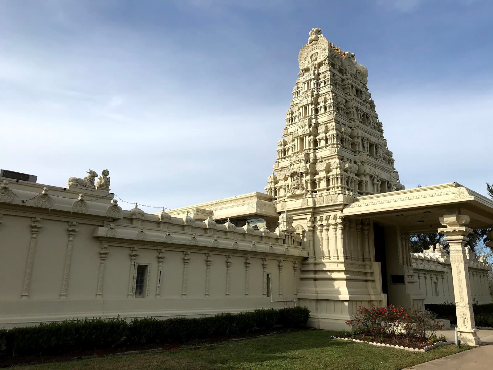Volunteer at Sri Meenakshi Temple Pearland