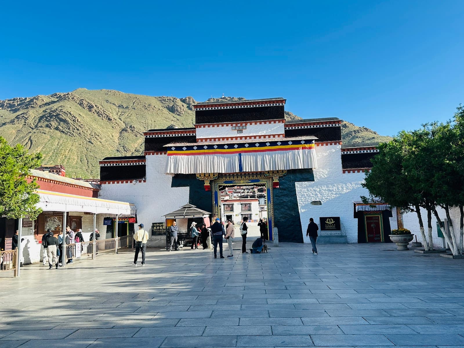 Tashilhunpo Monastery Shigatse Tibet monument in Shigatse, Tibet, Tibet - Indo-Tibetan Buddhist architecture style, Nalanda architecture style, Vikramashila architecture style, Tibetan Buddhist architecture style (Medieval Period) - thumbnail