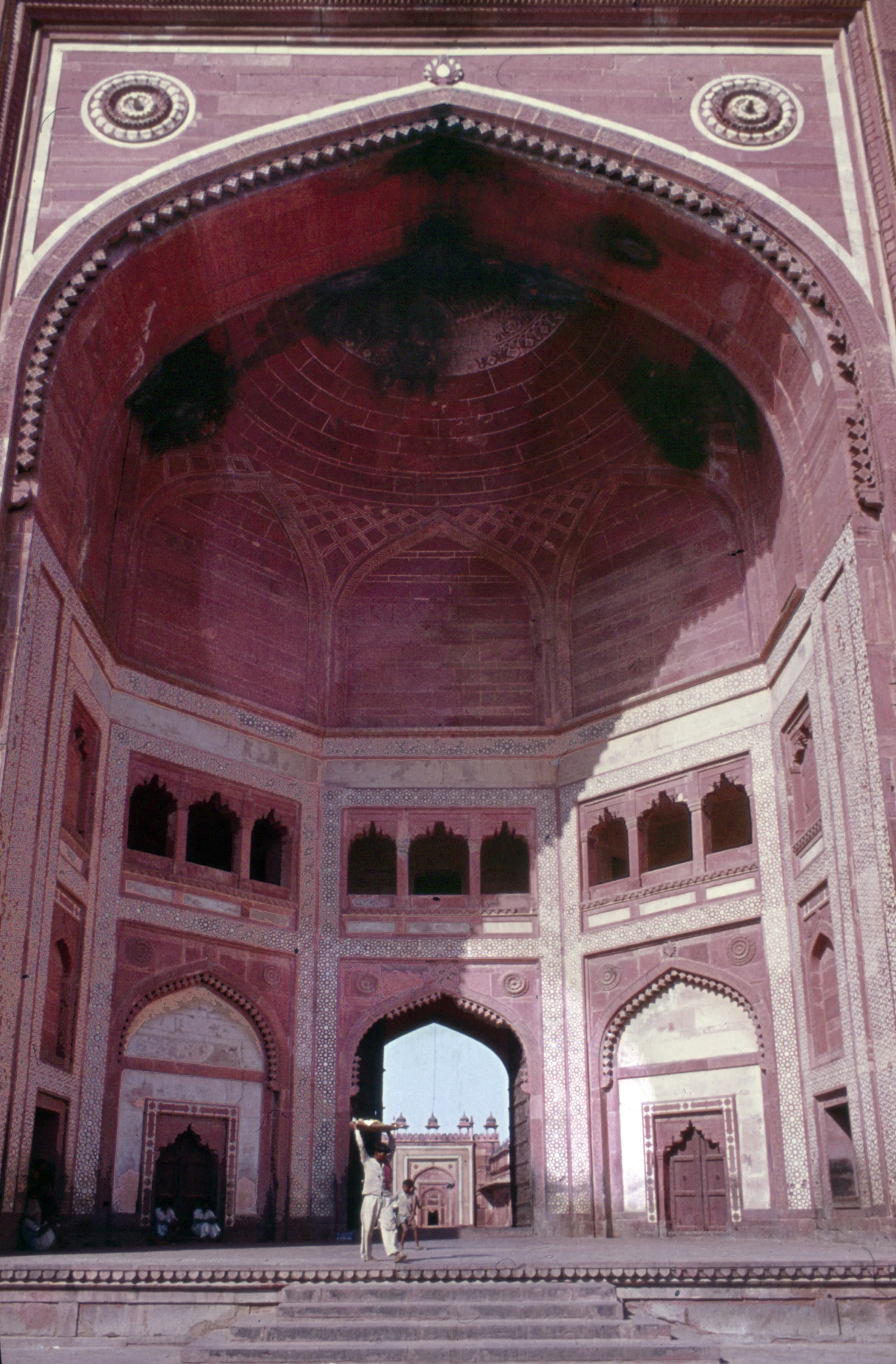 Buland Darwaza Fatehpur Sikri - Image 12