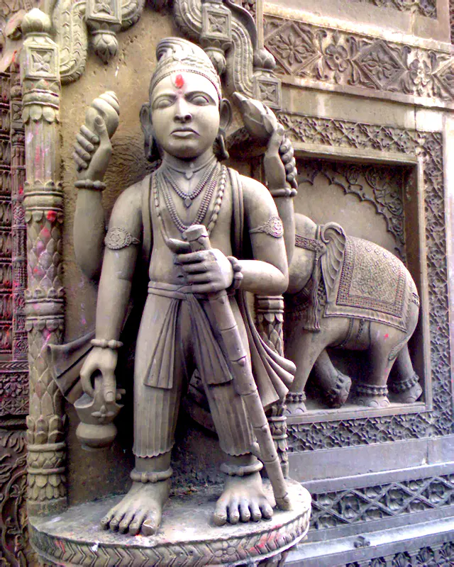 Durga Mandir Varanasi - Image 3