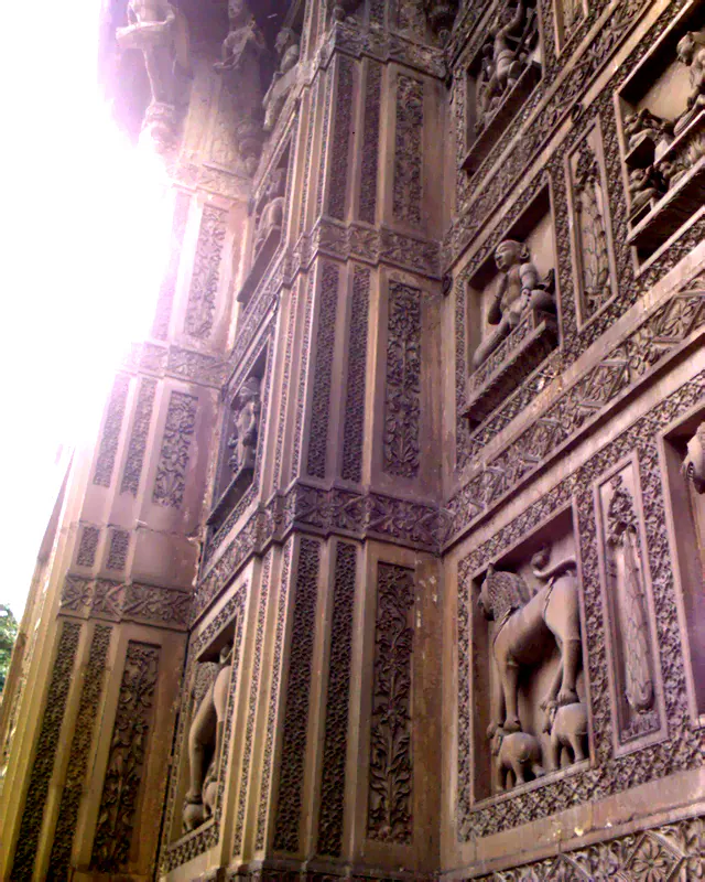 Durga Mandir Varanasi - Image 8