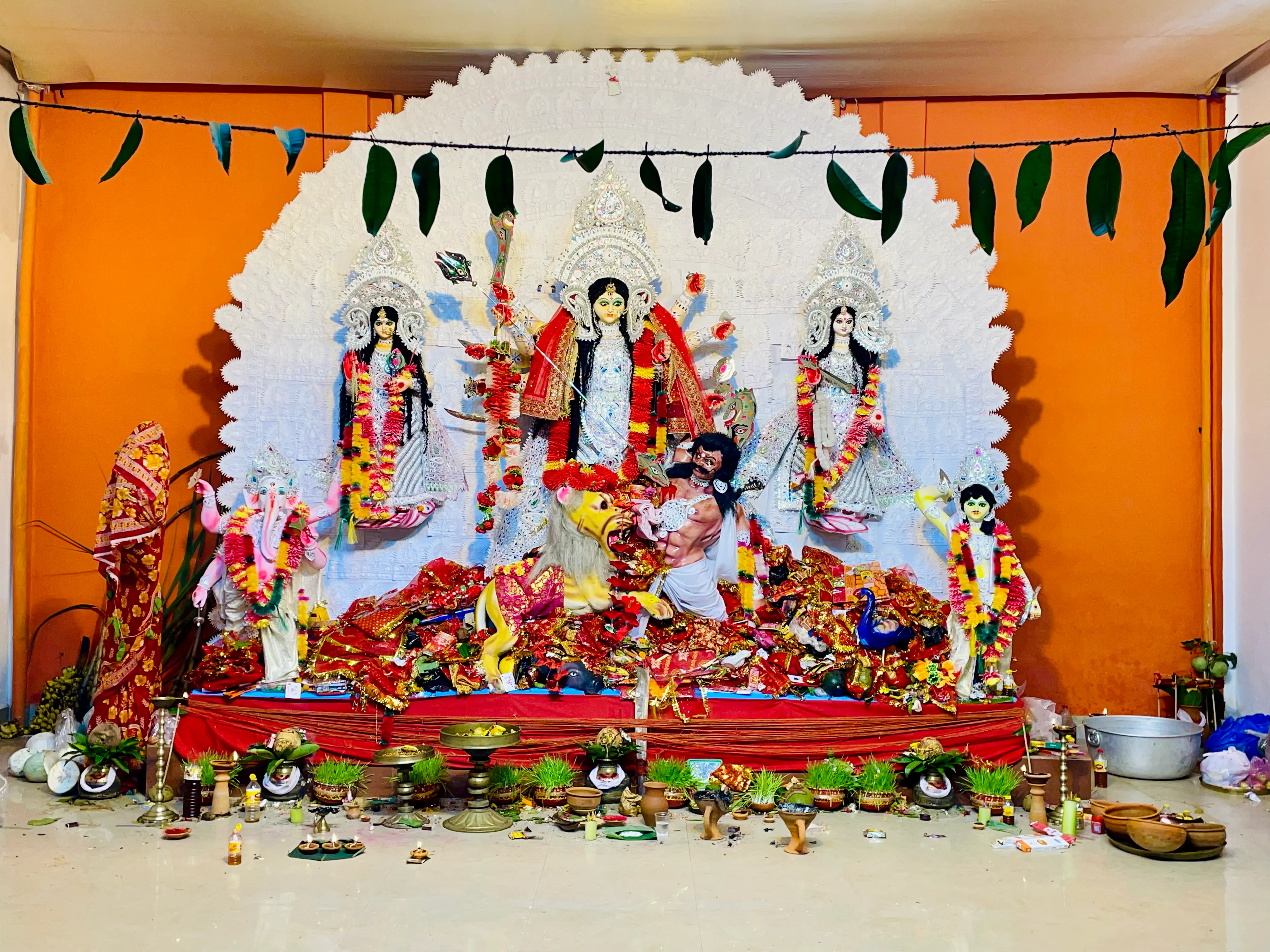 Durga Mandir Varanasi - Image 18
