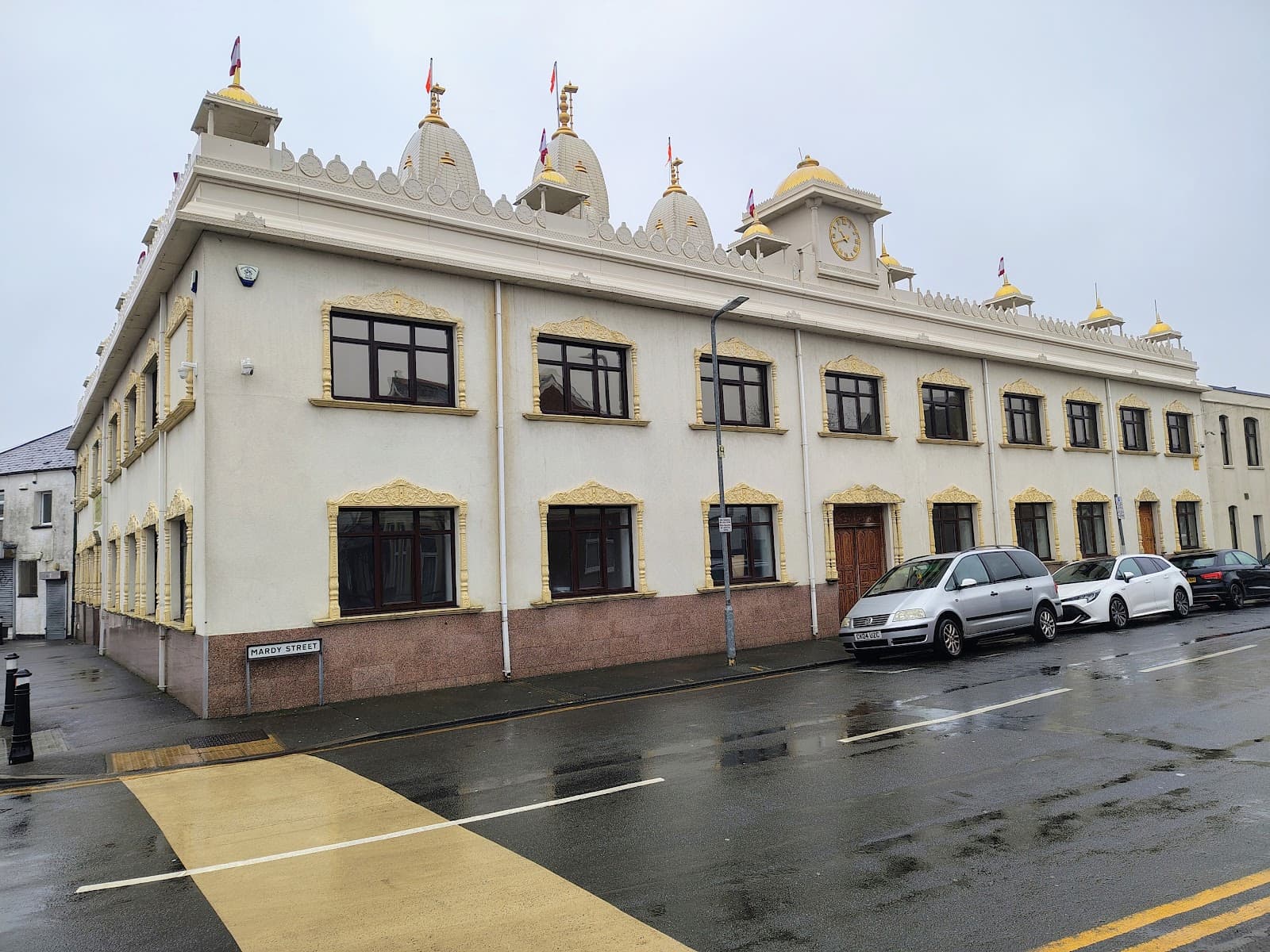 Shree Swaminarayan Mandir Cardiff temple in 55 Merches Place, Grangetown, Cardiff (CF11 6RF), Wales, United Kingdom, Wales - Swaminarayan architecture style, Maru-Gurjara architecture style, Haveli architecture style, Indo-Victorian architecture style (Post-Independence Period) - thumbnail